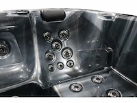 5-persoons buitenspa met bluetooth en subwoofer - afbeelding 14 van  17