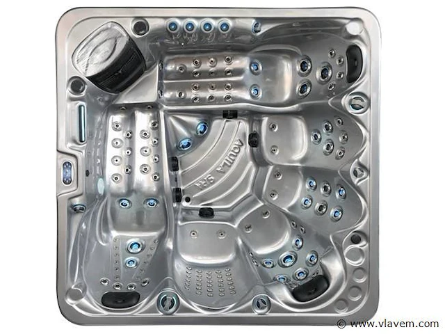 5 persoons outdoor spa met waterjets 210x210cm - zilver / zwarte zijkant - incl. wifi - afbeelding 6 van  13