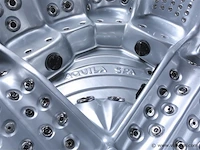 5 persoons outdoor spa met waterjets 210x210cm - zilver / zwarte zijkant - incl. wifi - afbeelding 8 van  13