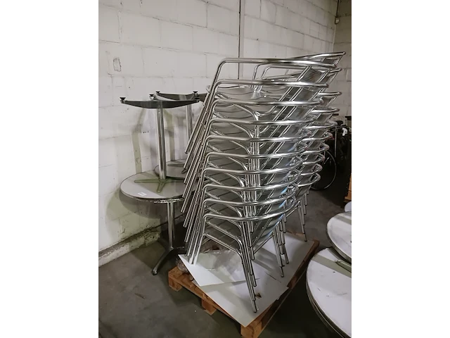 5 terrastafels met 20 stoelen, chroom - afbeelding 2 van  9