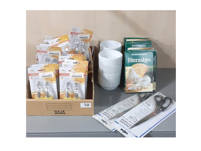 50 doos div. o.a. wijnschenktuiten, schaaltjes etc. - afbeelding 2 van  3