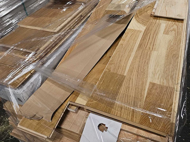 50 m2 mixpallet parket vloeren - afbeelding 1 van  3