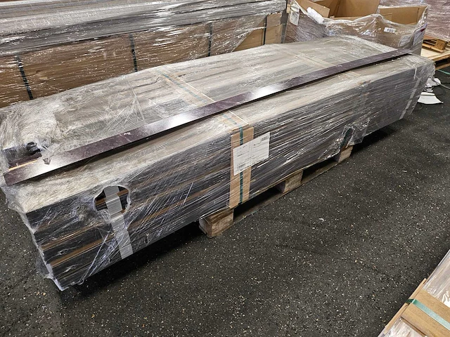 50 meter mdf luxe muur plinten 2500 x 78 x 16 mm - afbeelding 3 van  3
