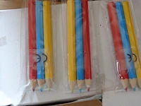 50 pakjes met 3 kleurpotloodjes - afbeelding 2 van  3