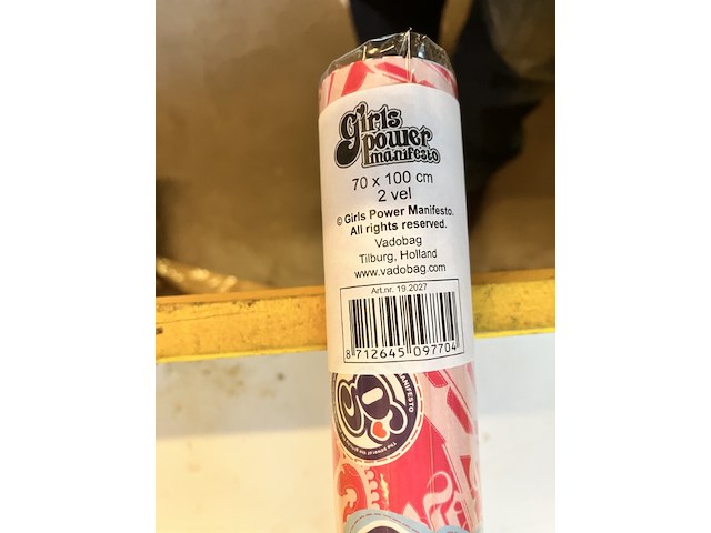 50 rol girls power kaft of kadopapier - afbeelding 7 van  7