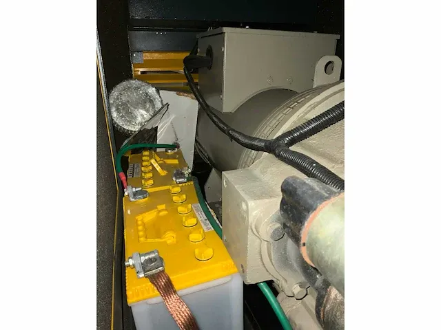50kw stroomgenerator gfs-50 400v 90,2a silent met 4 cilinder watergekoelde turbo dieselmotor (ongebruikt) - afbeelding 14 van  18