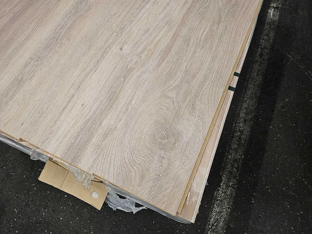 51 m2 laminaat plank - 1285 x 192 x 7 mm - afbeelding 2 van  3