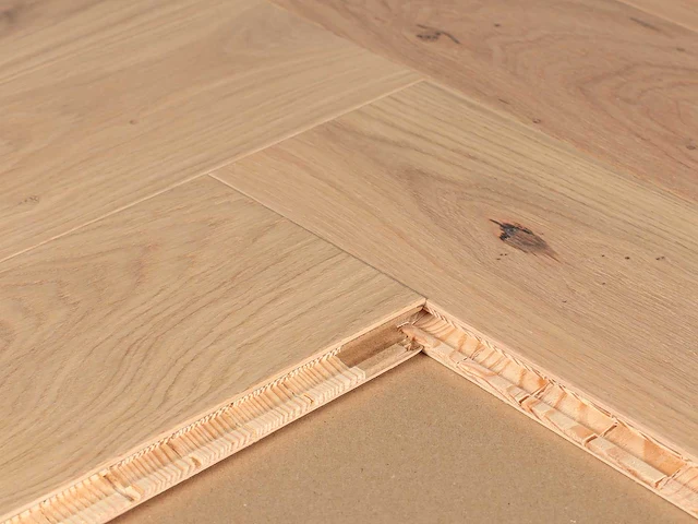51 m2 parket eiken visgraat - 725 x 130 x 14 mm - afbeelding 2 van  4
