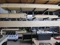 52 vurenhouten geschaafde balken 38 x 285 mm met lengte 540 cm. - afbeelding 1 van  3