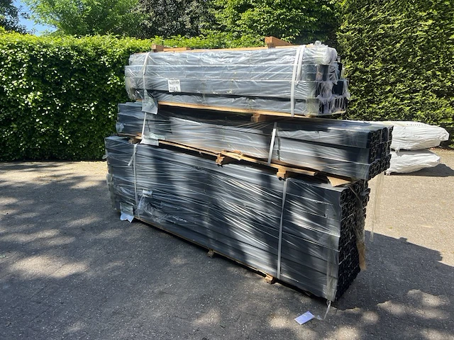 52x aluminium sleufpaal, schuttingpaal en toebehoren - afbeelding 2 van  6