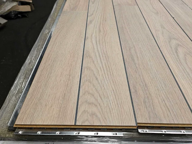 53 m2 laminaat plank - 1207 x 198 x 11 mm - afbeelding 2 van  3