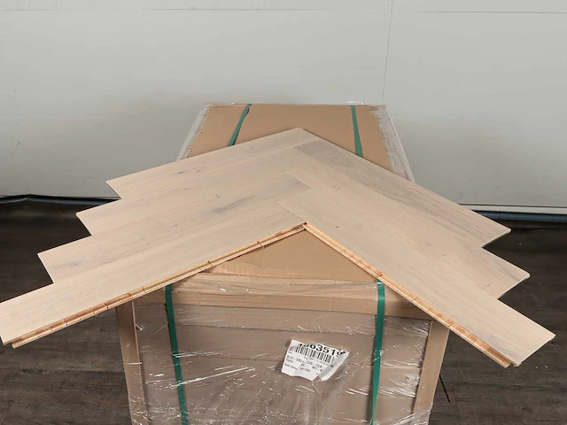 53 m2 parket eiken visgraat mutliplank - 725 x 130 x 14 mm - afbeelding 3 van  4