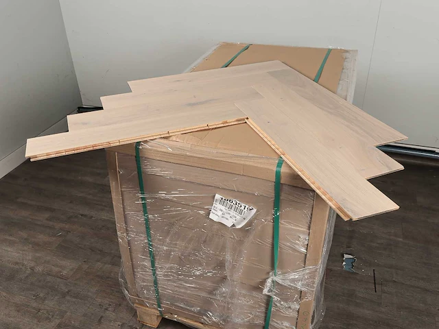 53 m2 parket eiken visgraat mutliplank - 725 x 130 x 14 mm - afbeelding 4 van  4