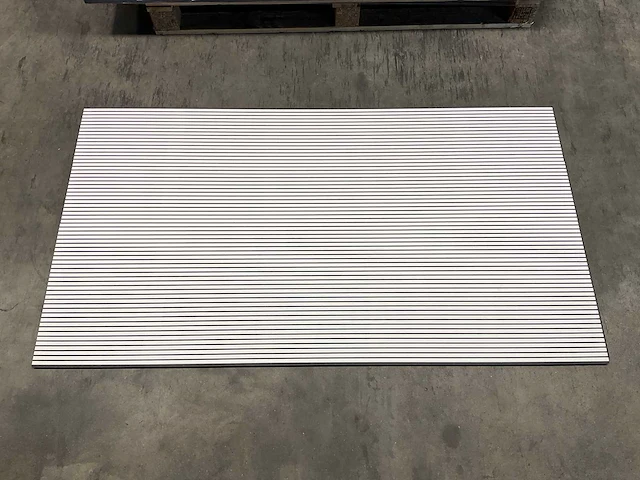 53,5m² hdm akoestische wandpanelen - clair white - 138,8x20,1 cm - afbeelding 2 van  8
