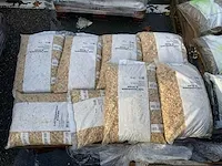 54 pallet bestratingsmateriaal - afbeelding 2 van  49
