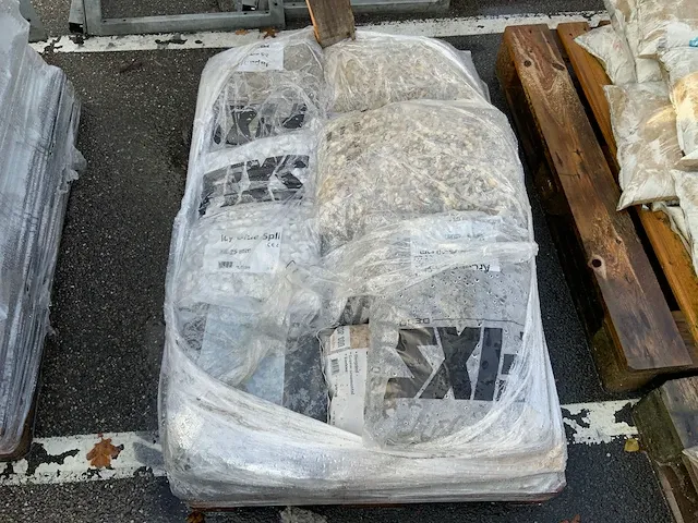 54 pallet bestratingsmateriaal - afbeelding 3 van  49