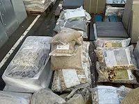 54 pallet bestratingsmateriaal - afbeelding 11 van  49