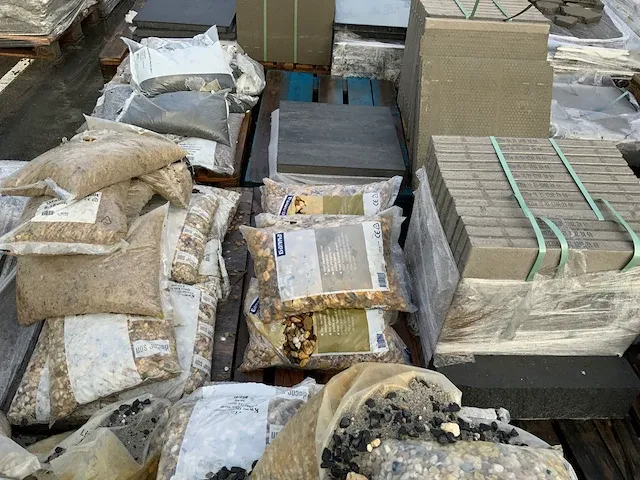 54 pallet bestratingsmateriaal - afbeelding 13 van  49