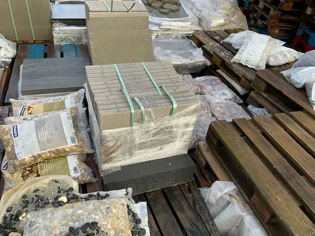 54 pallet bestratingsmateriaal - afbeelding 14 van  49