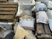 54 pallet bestratingsmateriaal - afbeelding 16 van  49