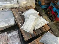 54 pallet bestratingsmateriaal - afbeelding 19 van  49
