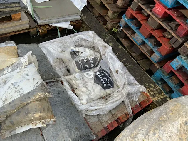 54 pallet bestratingsmateriaal - afbeelding 33 van  49