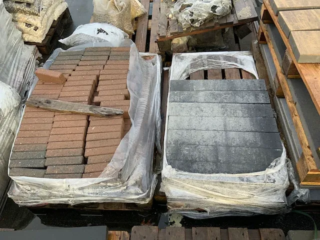 54 pallet bestratingsmateriaal - afbeelding 36 van  49