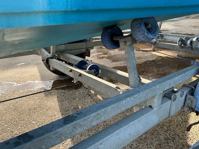 54 taylor met 14,7kw honda motor inclusief brenderup boot trailer - afbeelding 10 van  31