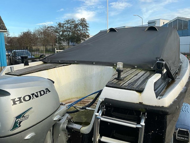54 taylor met 14,7kw honda motor inclusief brenderup boot trailer - afbeelding 17 van  31