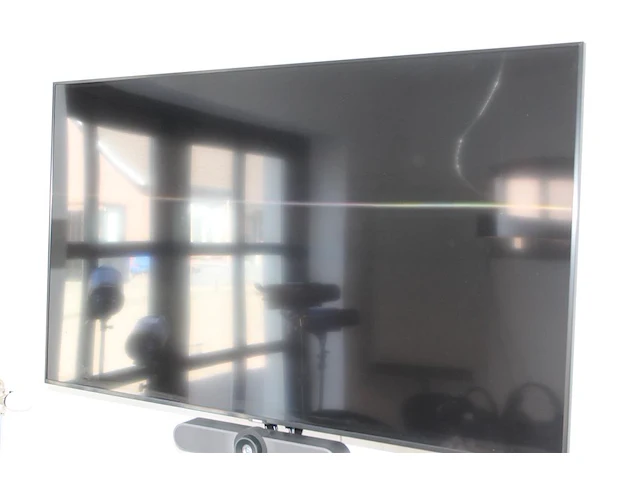 55 inch tv samsung met verstelbare muurbeugel en afstandsbediening. let op: exclusief speakers en camera lo... - afbeelding 1 van  2
