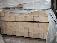 55 vurenhouten geschaafde balken 95 x 95 mm en lengte 300 cm (1,489 m3). let op! kavel is onderdeel van com... onderdeel van combinatiekavel combinatiekavel van kavels b246 t/m b250 zijnde 275 vurenhouten geschaafde balken 95 x 95 mm en lengte 300 cm (1,489 m3). - afbeelding 2 van  3