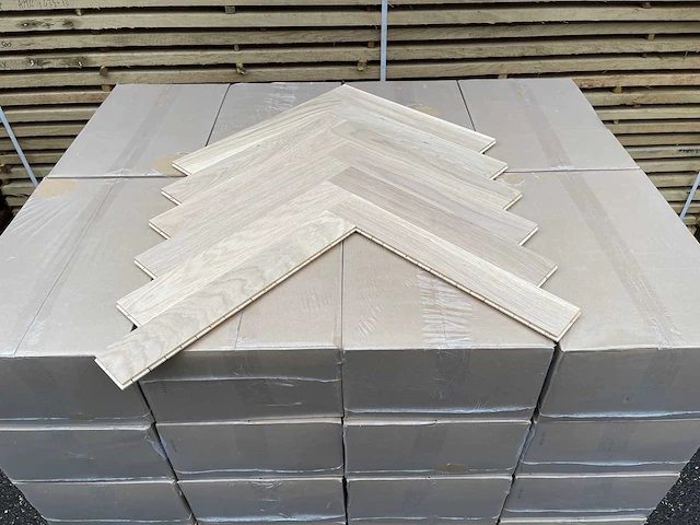 55,50 m2 eiken visgraat parketvloer - multiplank - white 70x440 mm - afbeelding 2 van  6