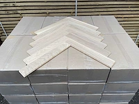 55,50 m2 eiken visgraat parketvloer - multiplank - white 70x440 mm - afbeelding 2 van  6