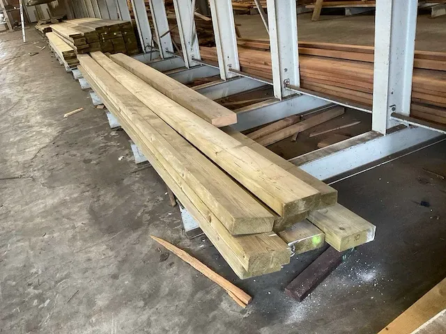 55x153x5400 geïmpregneerde balk (8x) - afbeelding 1 van  3