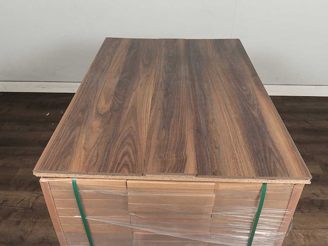 57 m2 laminaat plank - 1383 x 193 x 10 mm - afbeelding 3 van  4