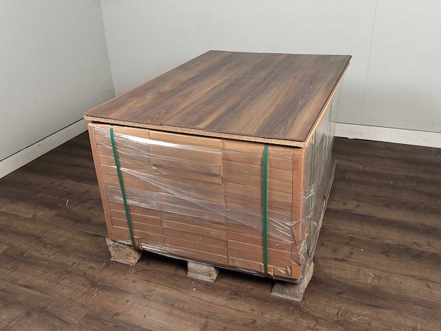 57 m2 laminaat plank - 1383 x 193 x 10 mm - afbeelding 4 van  4