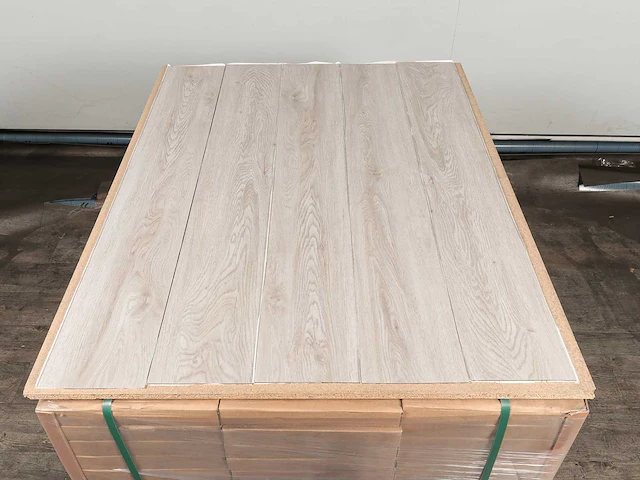 57 m2 pvc spc click plank met xps onderlaag - 1220 x 228 x 5 mm - afbeelding 3 van  4