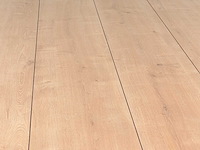 59 m2 laminaat plank - 1383 x 244 x 8 mm - afbeelding 1 van  4