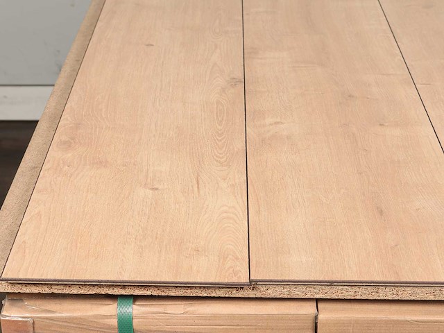 59 m2 laminaat plank - 1383 x 244 x 8 mm - afbeelding 2 van  4