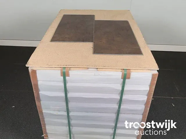 59 m2 pvc-click tegel - 655 x 324 x 4,5 mm - afbeelding 4 van  4