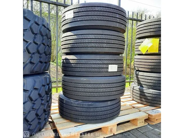 5x 285/70r19,5 continental, htr - afbeelding 1 van  5