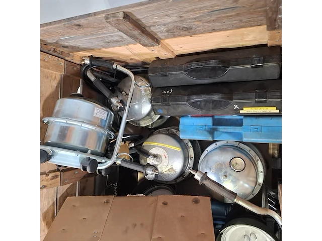 5x aftap tank en divers gereedschap - afbeelding 10 van  11