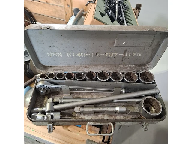 5x aftap tank en divers gereedschap - afbeelding 5 van  11