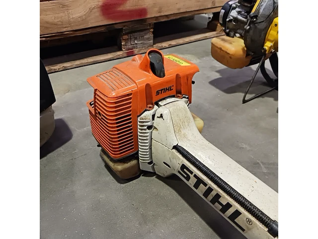 5x divers tuingereedschap, o.a. stihl, husqvarna en kawasaki - afbeelding 9 van  13