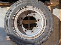 5x industriële band en diverse onderdelen, o.a. kenda, bkt & hankook - afbeelding 3 van  17