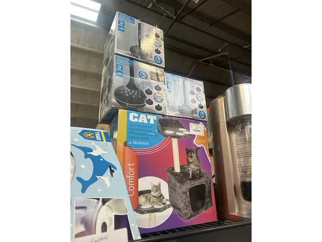 5x inhoud stellingvak (online) winkelvoorrraad w.o. aroma diffuser, krabpaal w.o. tiger - afbeelding 11 van  13