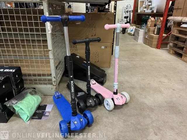 5x kinderstep met lichtgevende wielen - afbeelding 1 van  3