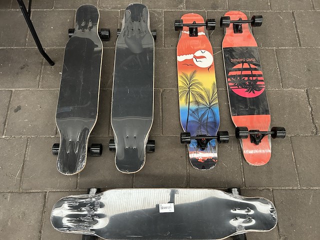5x longboard, skateboard - afbeelding 1 van  8