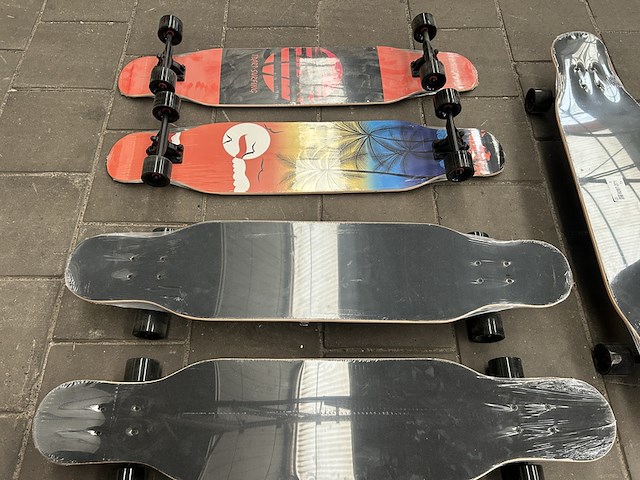 5x longboard, skateboard - afbeelding 5 van  8
