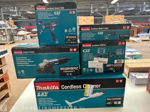 5x makita gereedschap - afbeelding 1 van  8